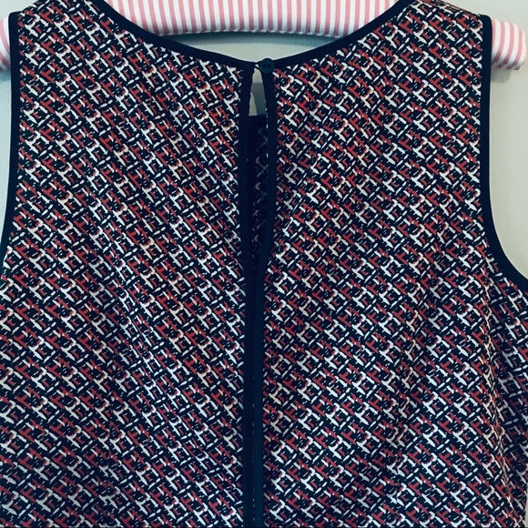 🌸Host Pick🌸 Women's Sleeveless Top Pattern Print - Picture 5 of 16